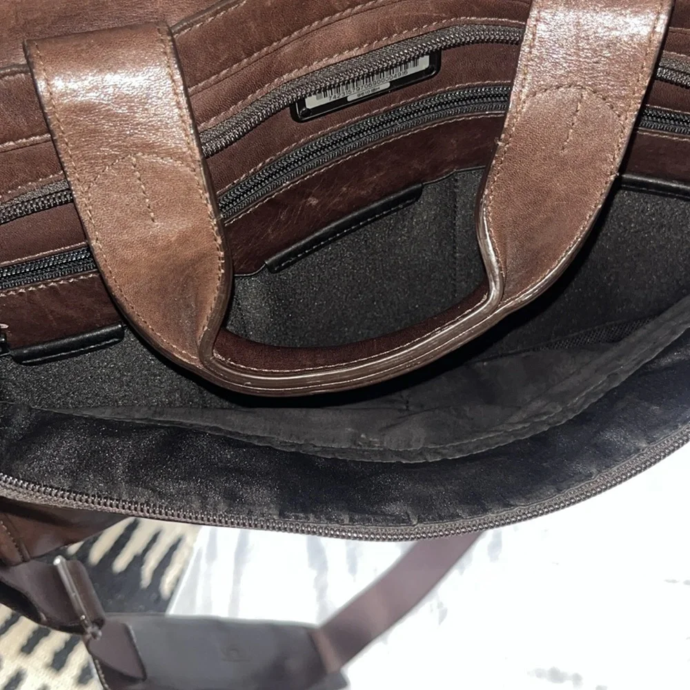 Tumi 96101BH ALPHA slim Deluxe Leather portfolio - Picture 11 of 11